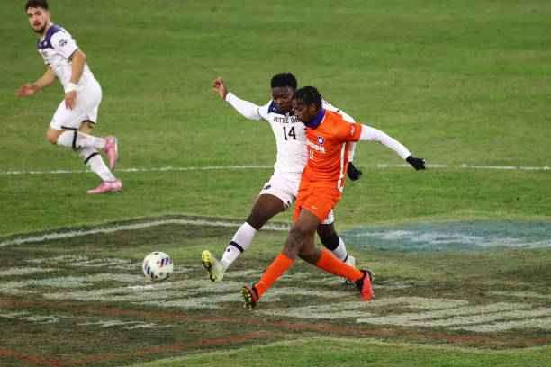 在足球战术 在足球战术