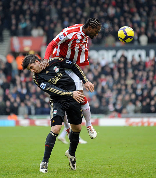 通过结合A 通过结合A