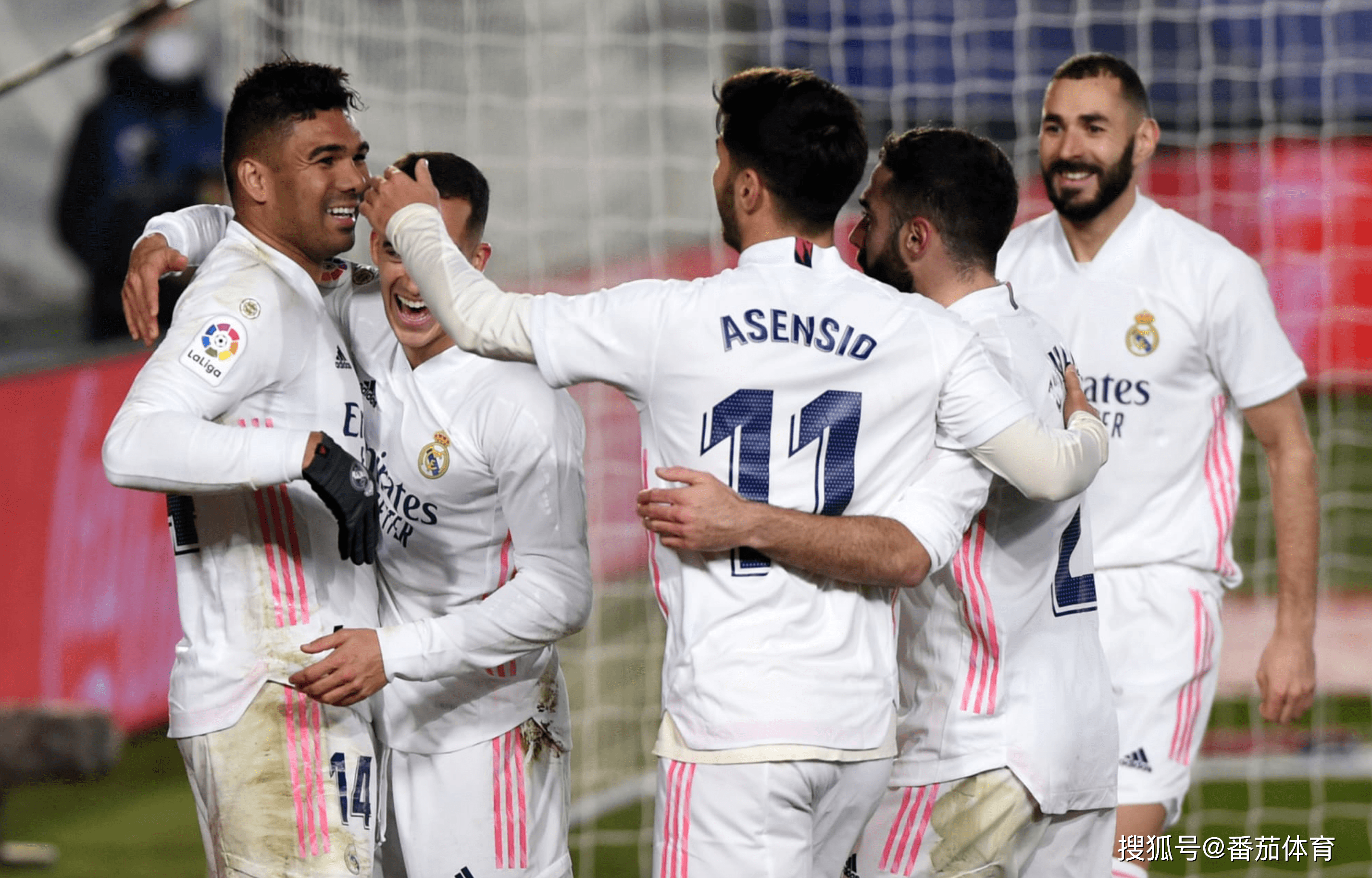 凭借丰富的 凭借丰富的